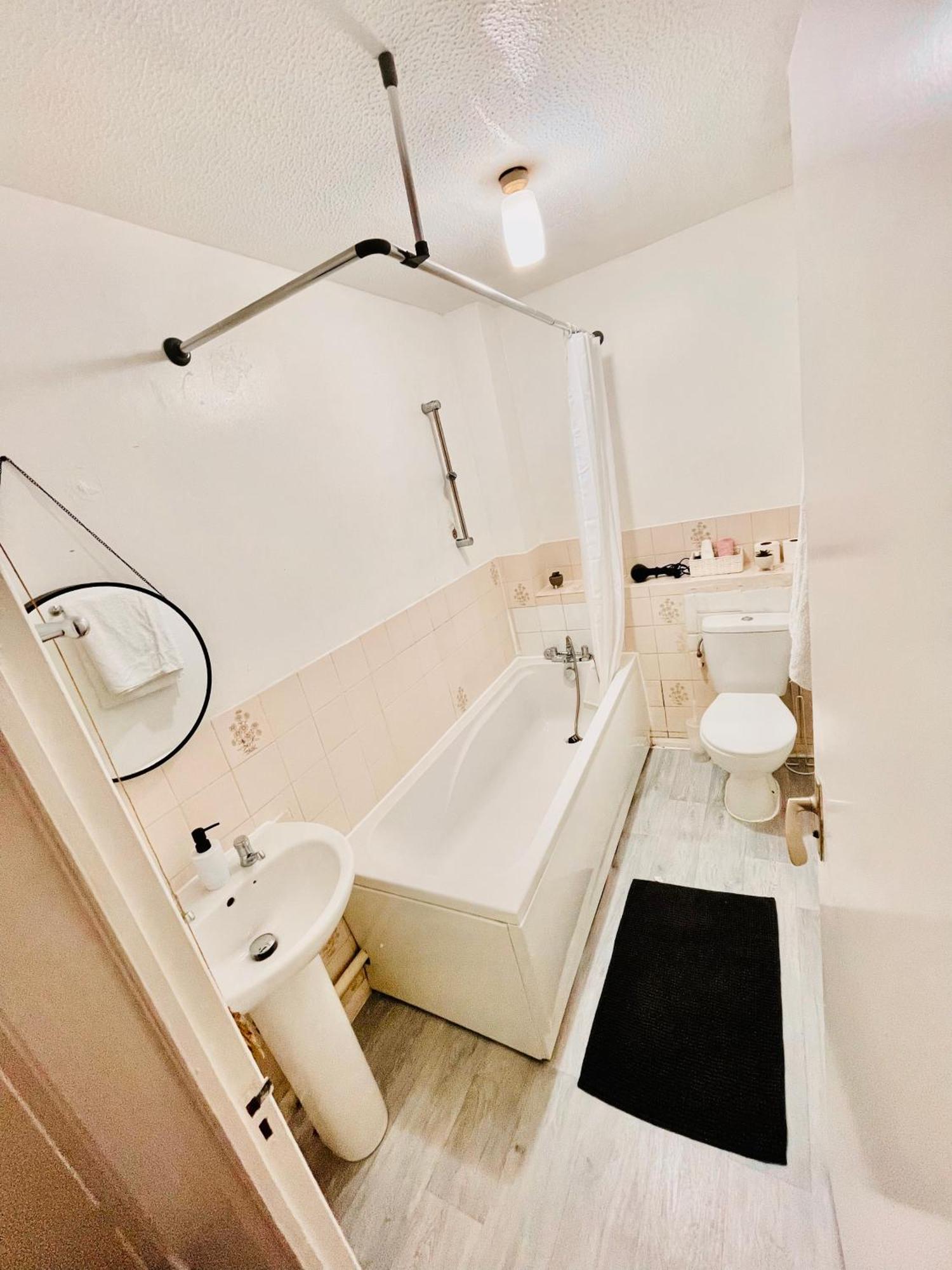 The Herald House Dartford 3 Bedroom Apartment Buitenkant foto